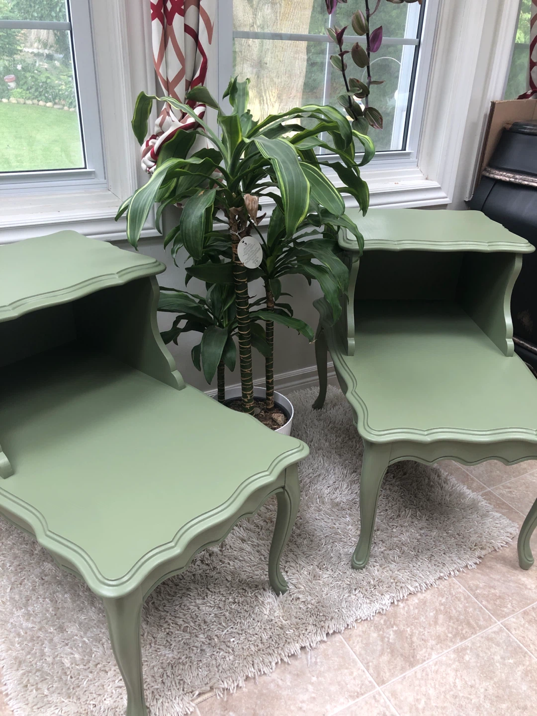 2 end tables, green, refinished - photo 2