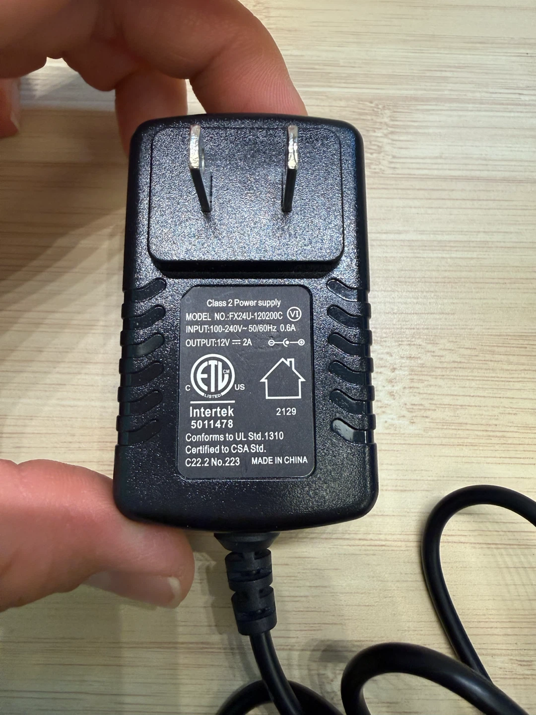 12V 2A Power Adapter FX24U-120200C - photo 2