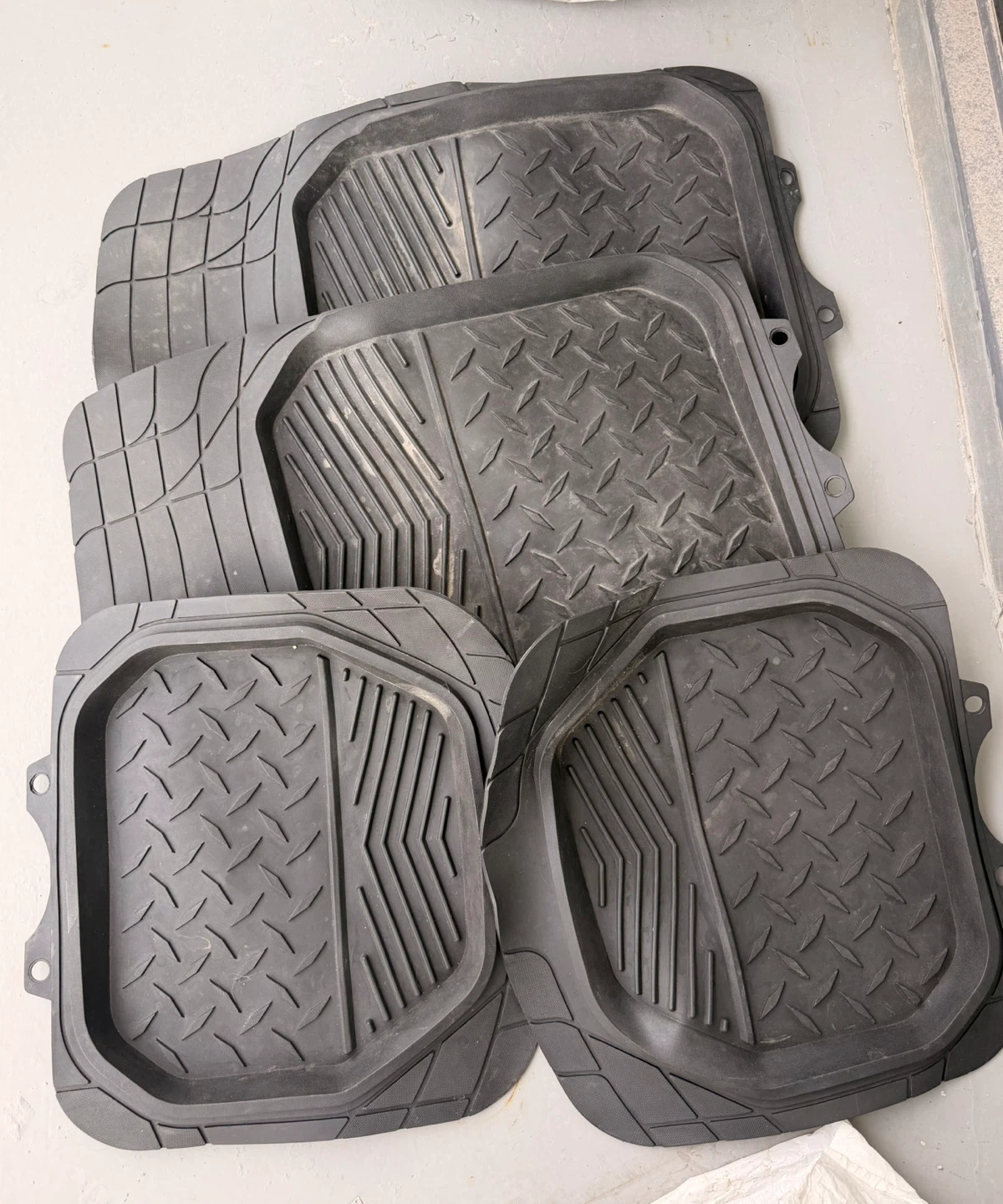 Car mats Set of 4 Black Rubber