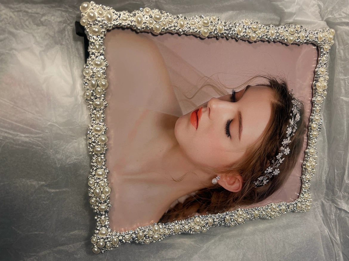 Pearl and Rhinestone Embellished Picture Frame - photo 2