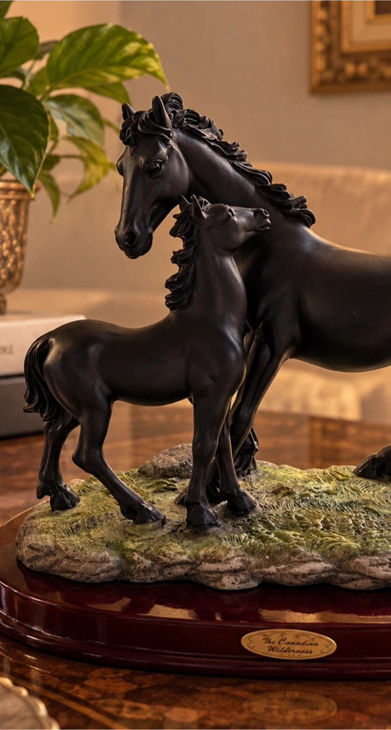 The Canadian Wilderness Horse and Foal Statue - photo 2