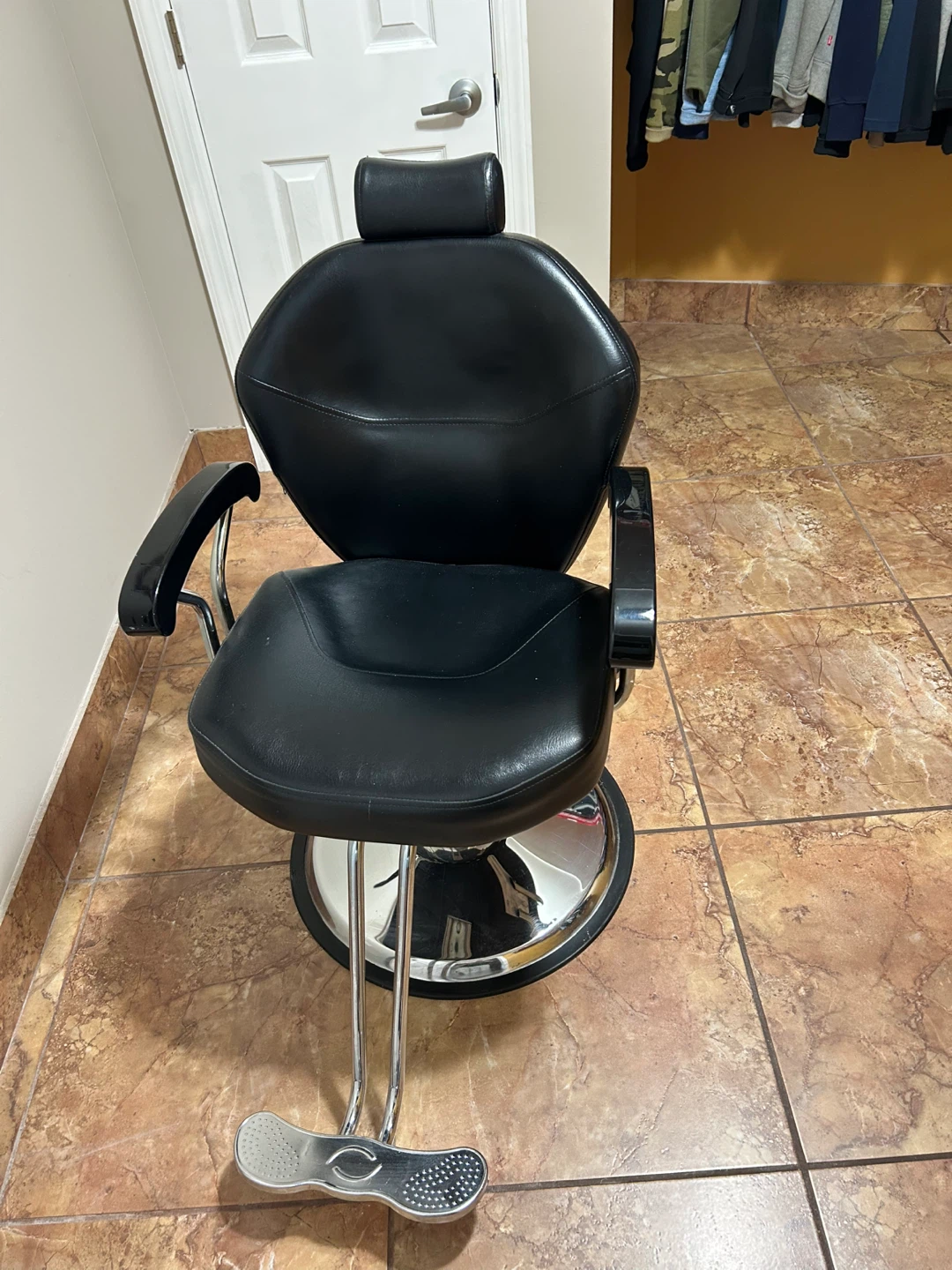 Barber chair