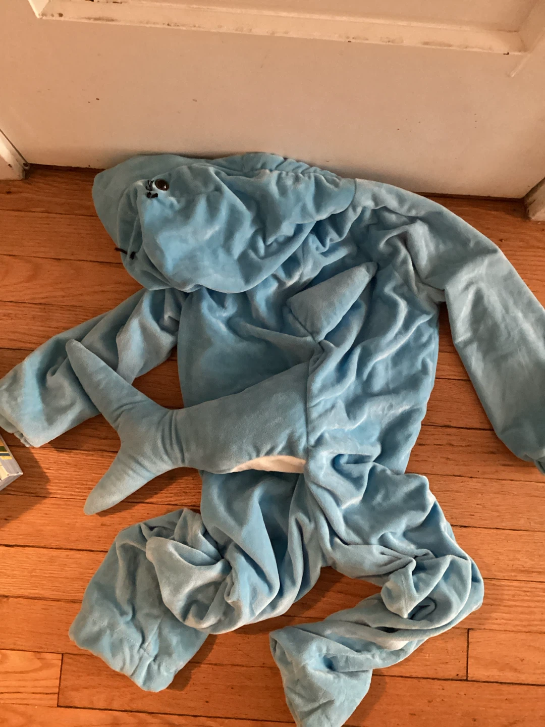 Shark Costume Size 4-5T - photo 3