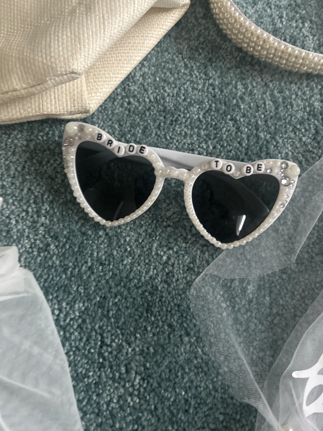 Bride to Be Accessory Set - photo 3