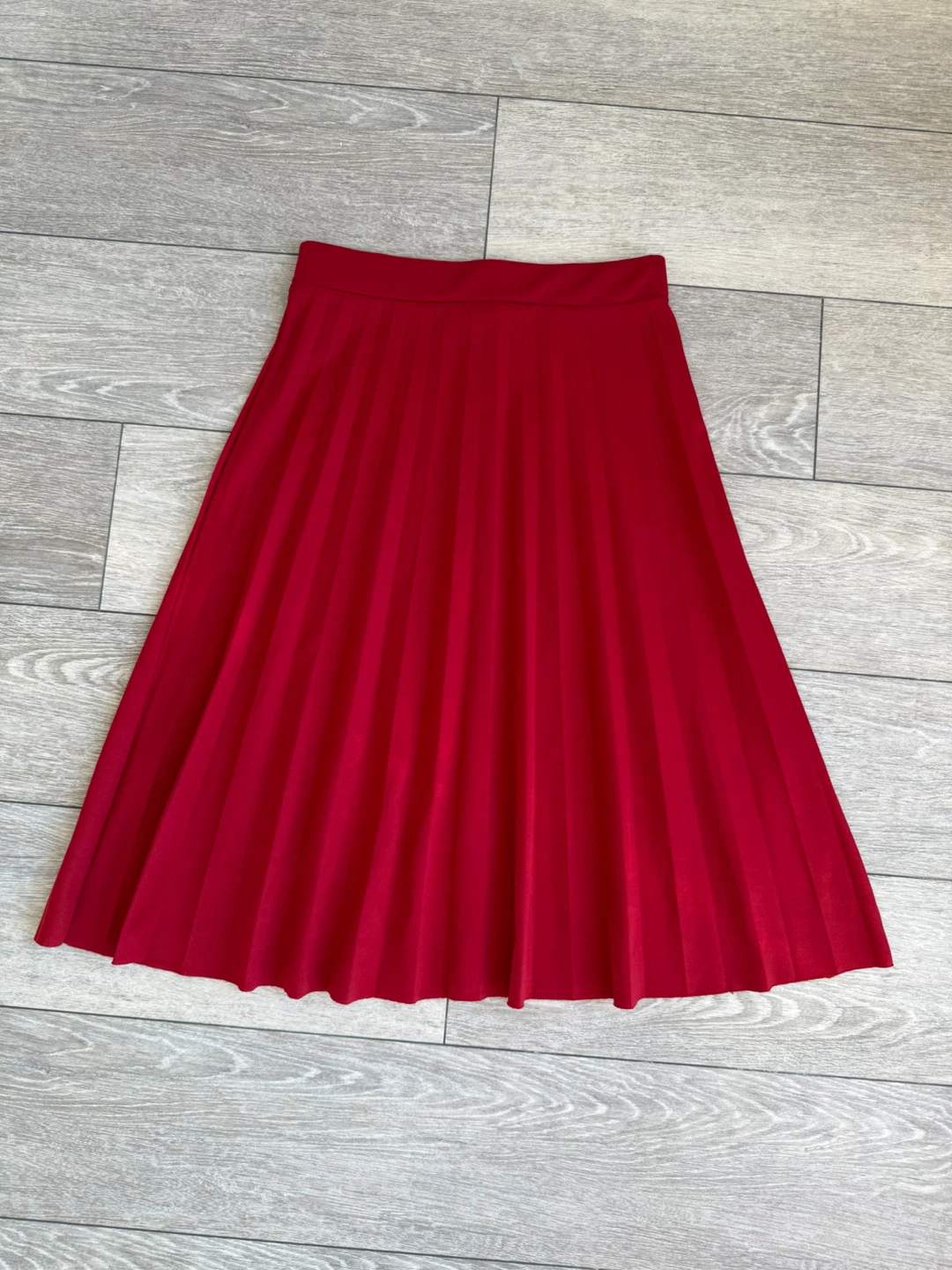 Fixay Red Pleated Skirt Size M