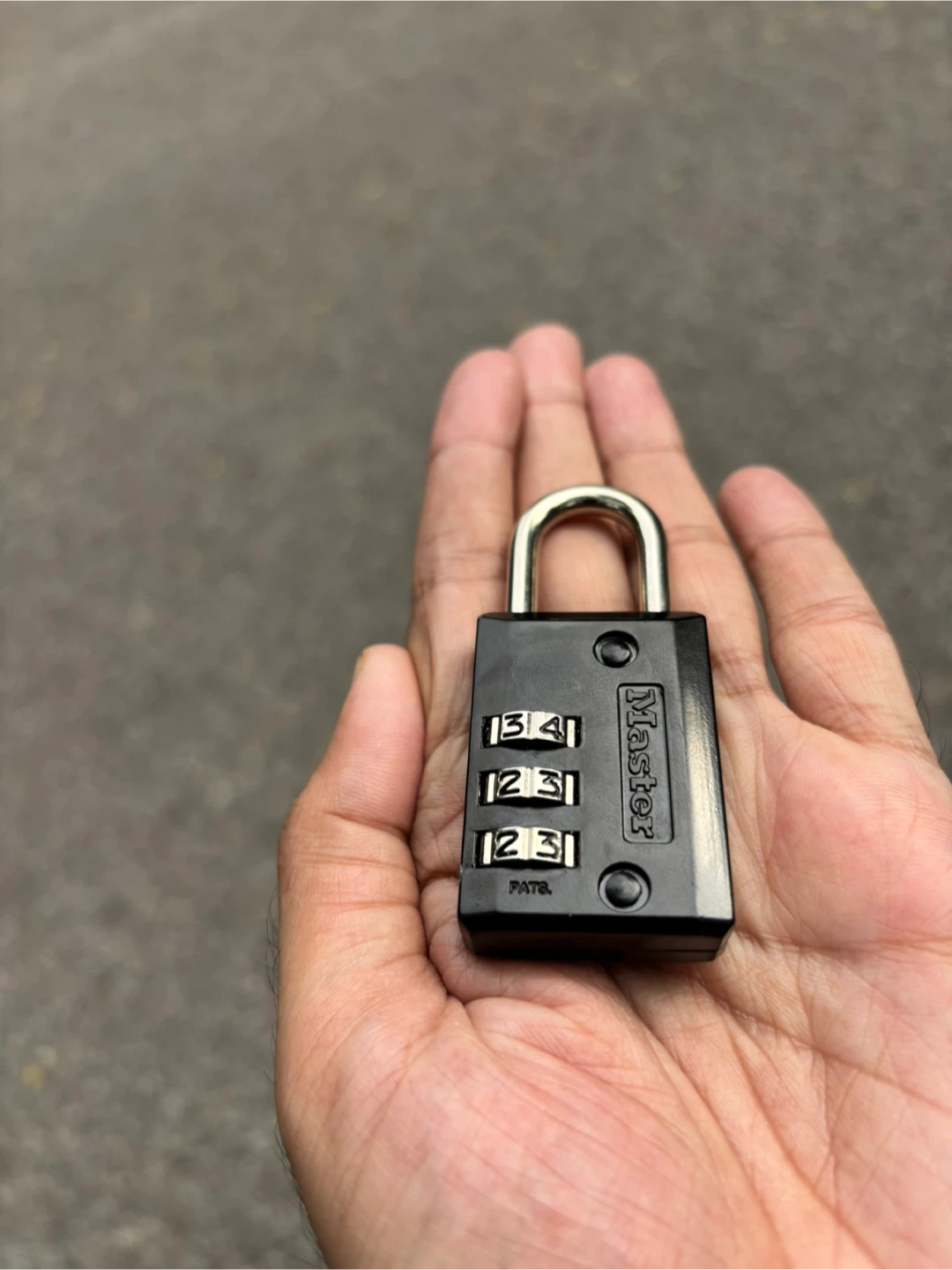 Master Lock 3-Dial Combination Padlock - photo 2