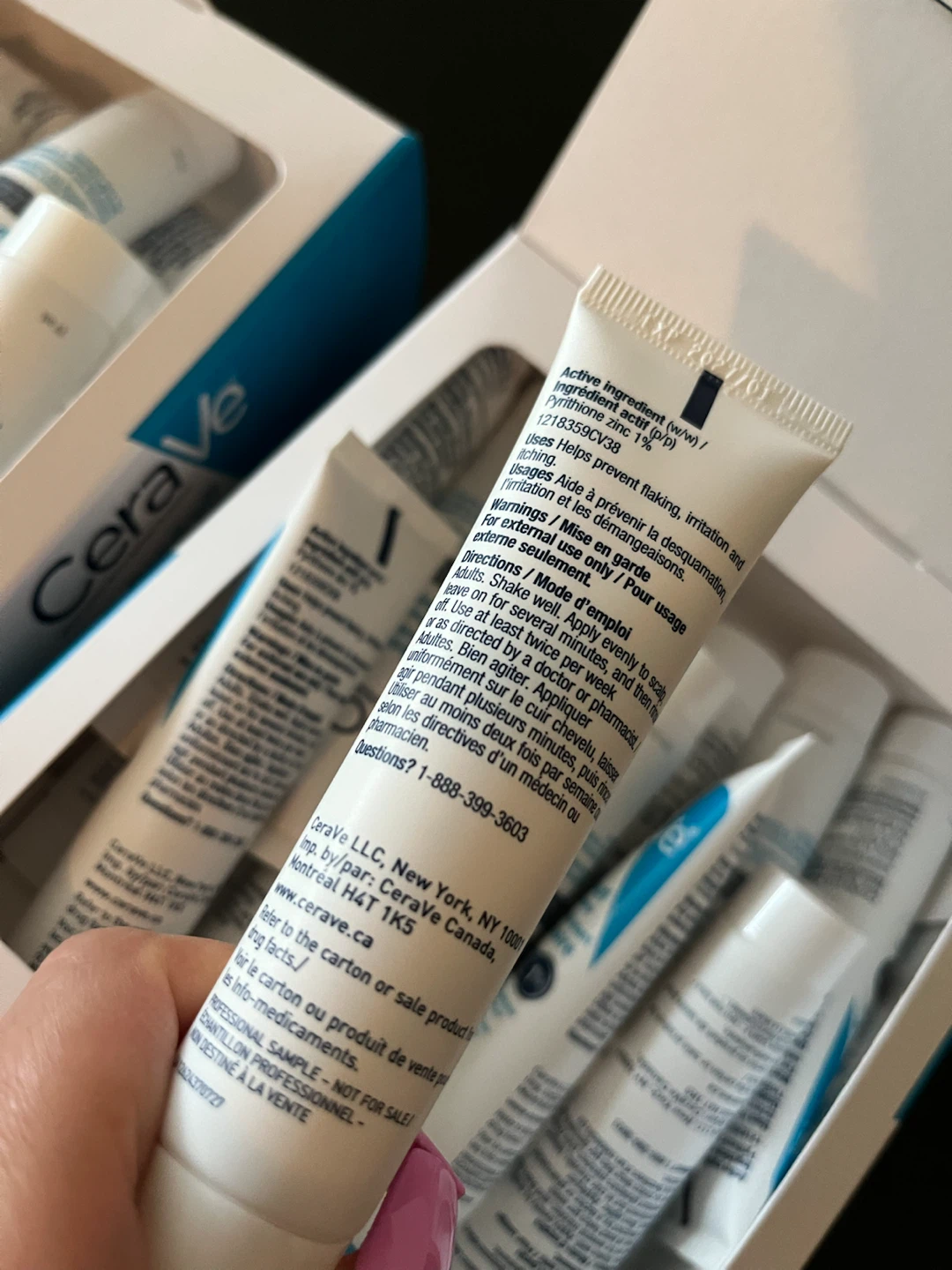 CeraVe Anti-Dandruff Hydrating Shampoo Sample Set - photo 4