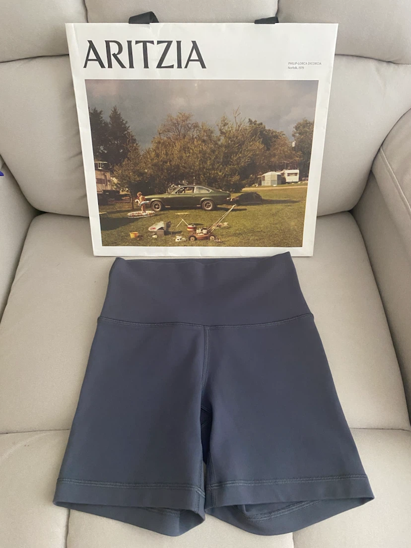 Women’s Aritzia Tn Action Bike Shorts! - photo 2