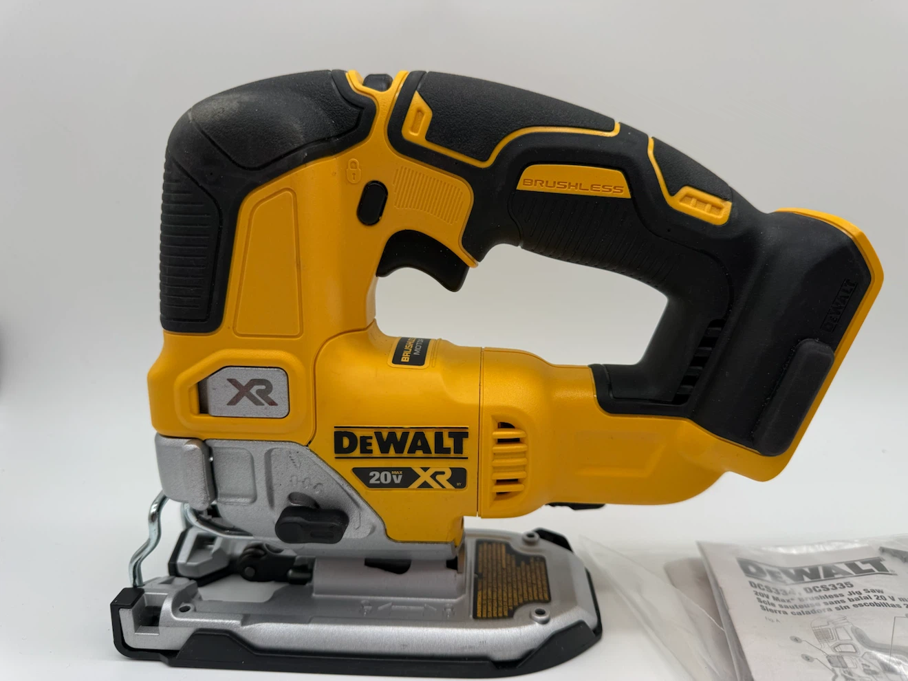 DEWALT 20V MAX XR Lithium-Ion Cordless Brushless Jigsaw DCS334 - photo 2