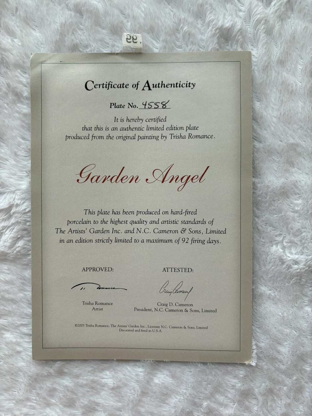 Trisha Romance Garden Angel Collector Plate - photo 2