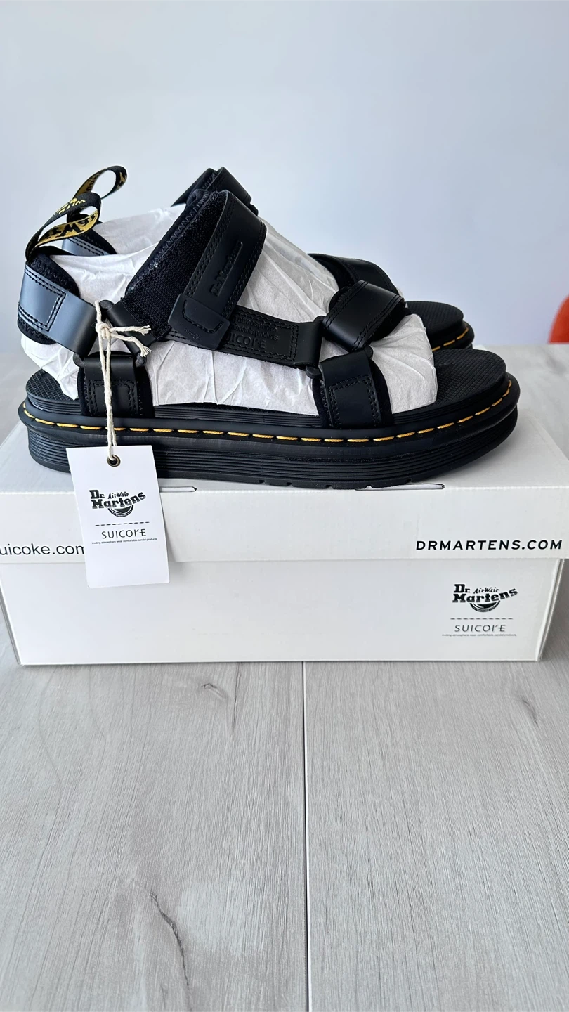 Suicoke × Dr. Martens Wmns Depa Leather Strap Sandals 'Black' - photo 3