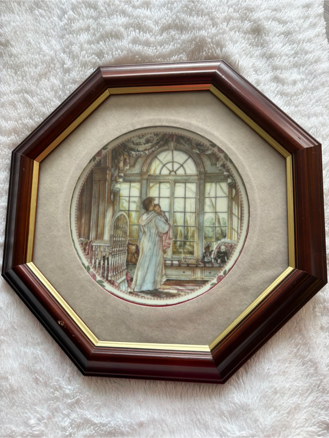 Trisha Romance Bright Eyes Decorative Plate