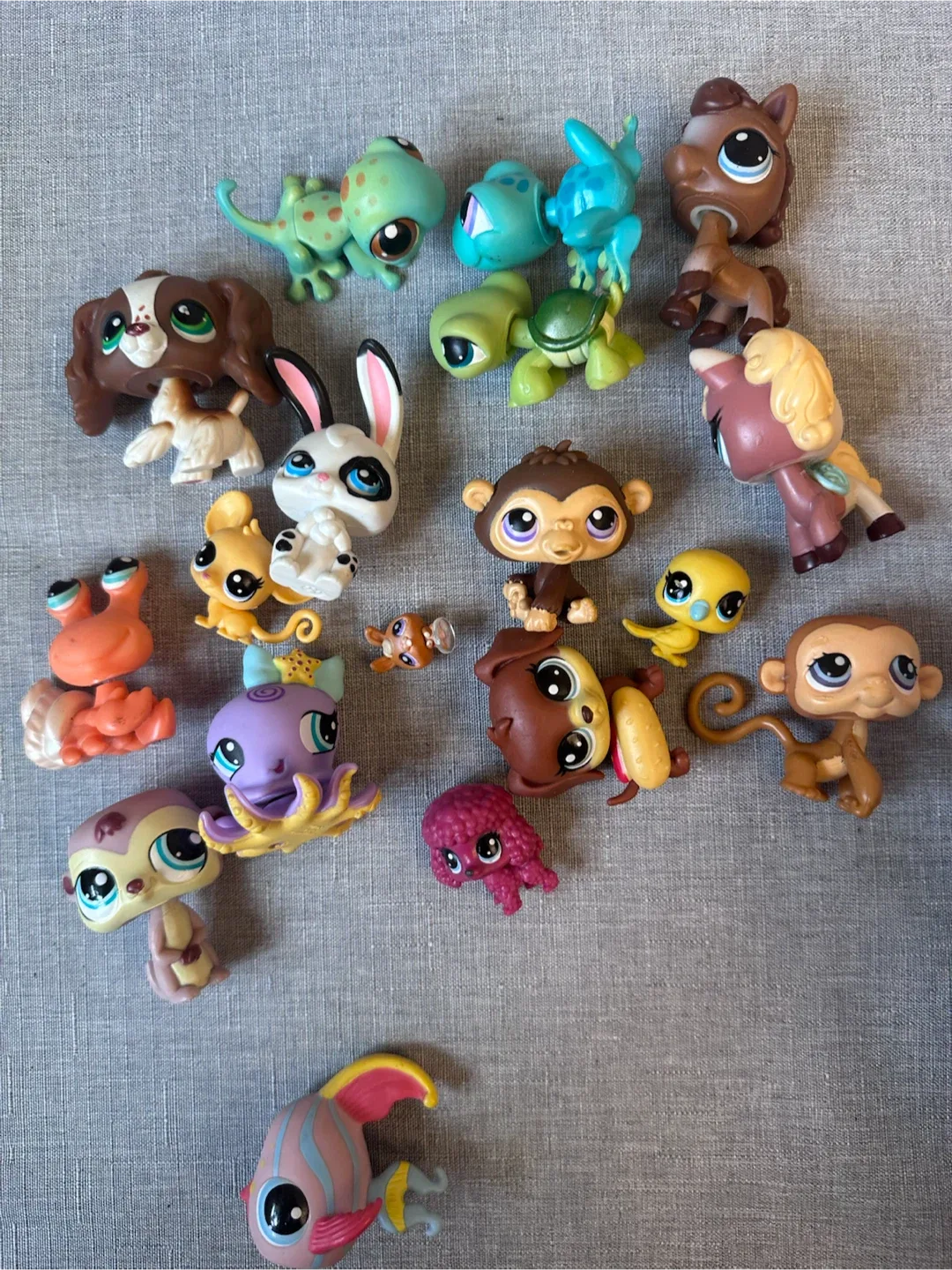 Littlest pet shop figures