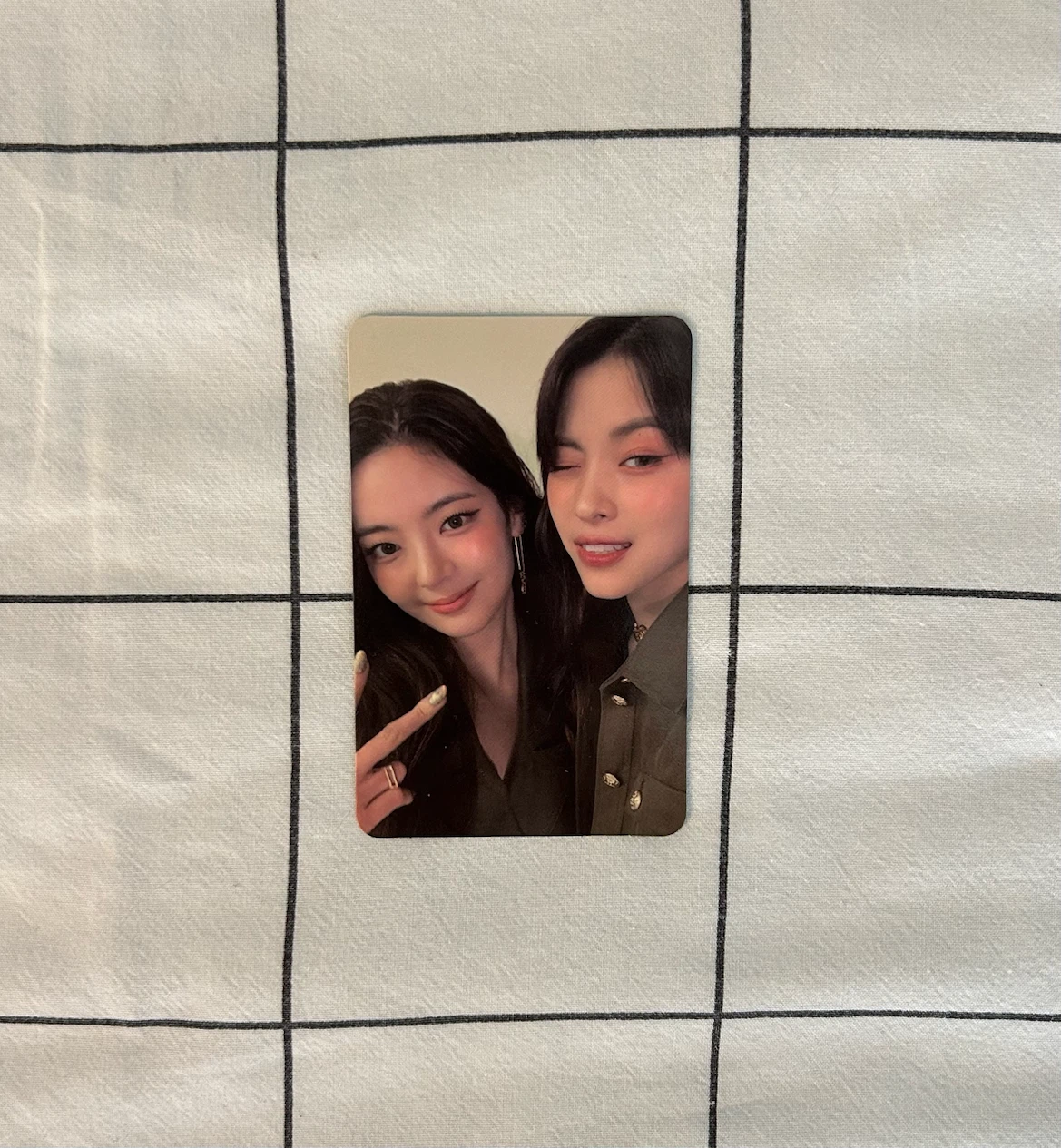 ITZY Checkmate special edition album - photo 2
