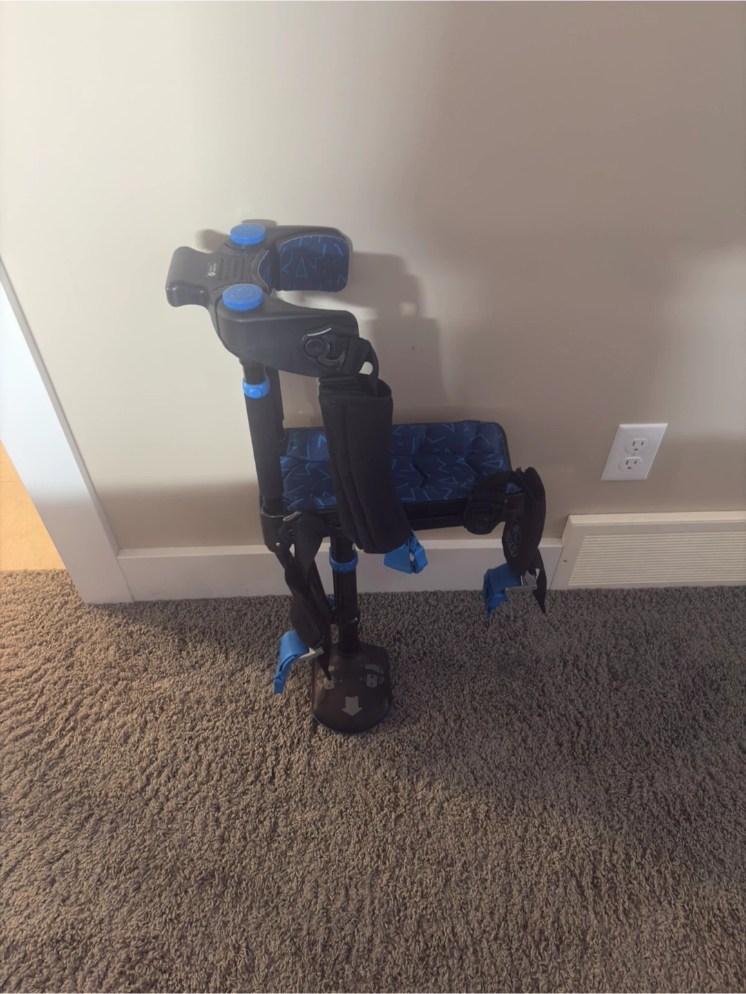 iWALK Hands-Free Knee Crutch - photo 5