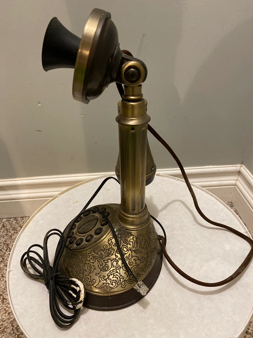 Paramount Collection Vintage-Style Telephone - photo 3