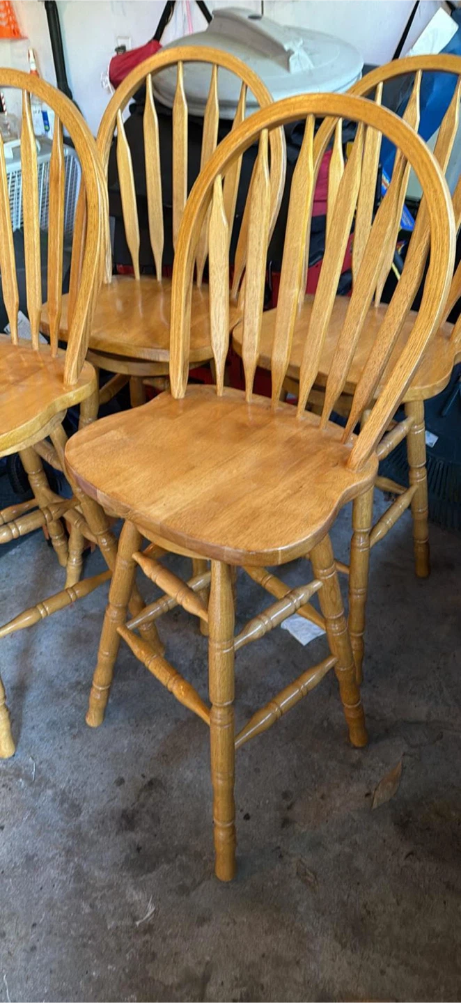 Set of 4 Wooden Swivel Bar Stools - photo 2
