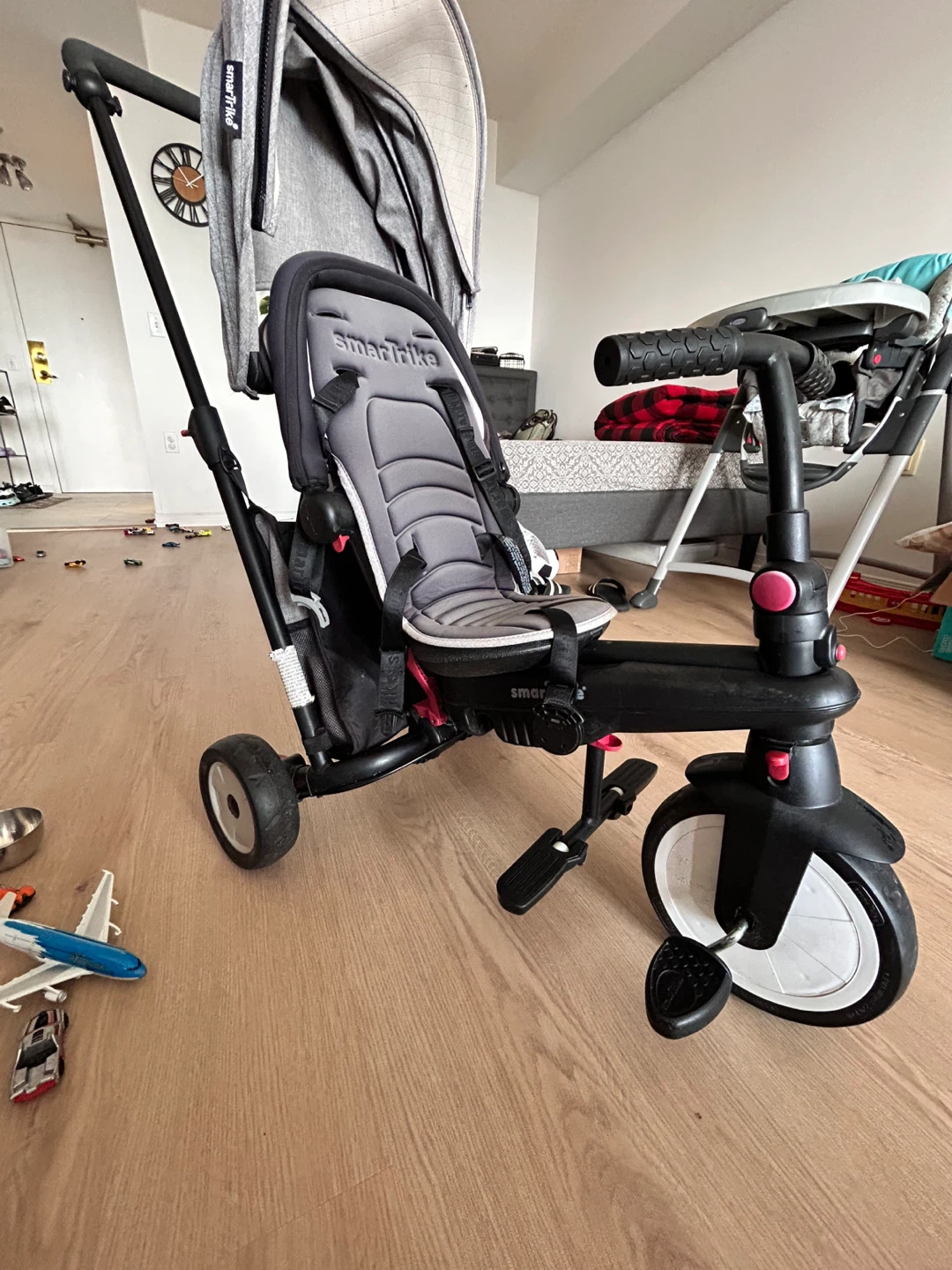 smarTrike toddler tricycle with canopy