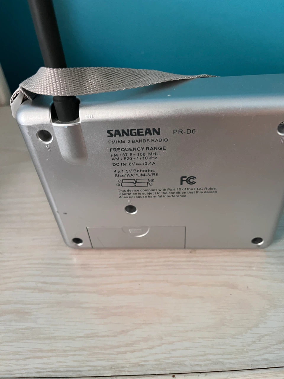 Sangean PR-D6 FM/AM Portable Radio - photo 2
