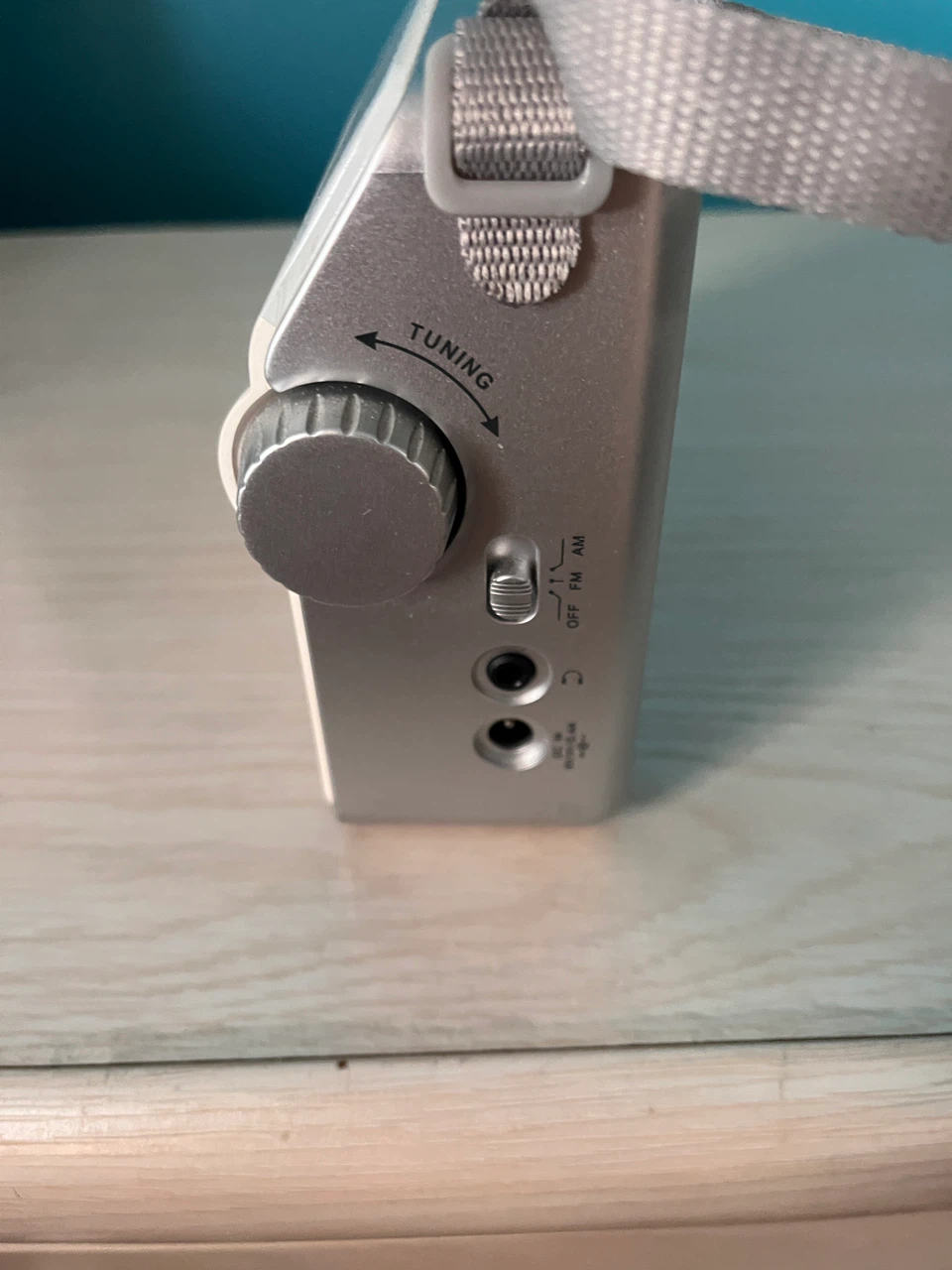 Sangean PR-D6 FM/AM Portable Radio - photo 3