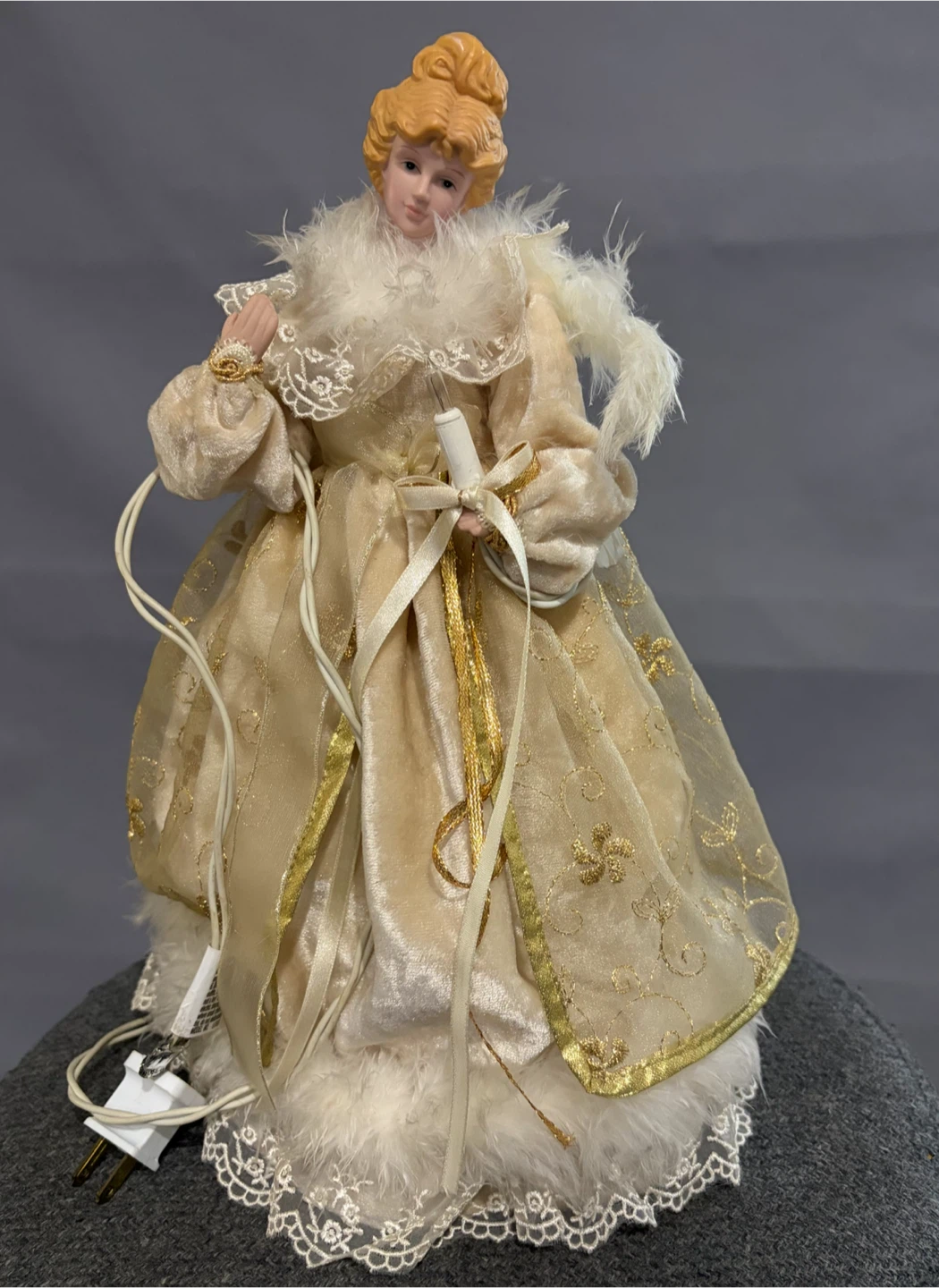 Lighted Christmas Tree Topper Angel - photo 4