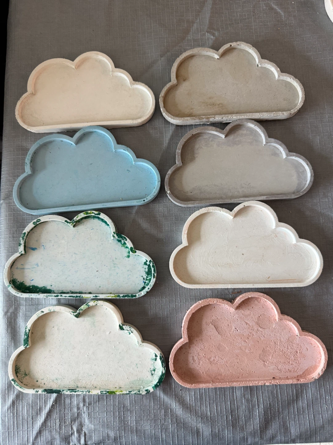 Cloud-Shaped Trays
