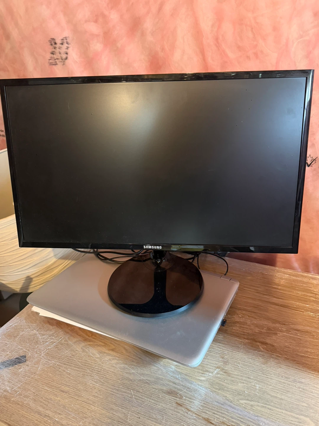 Samsung Computer Monitor