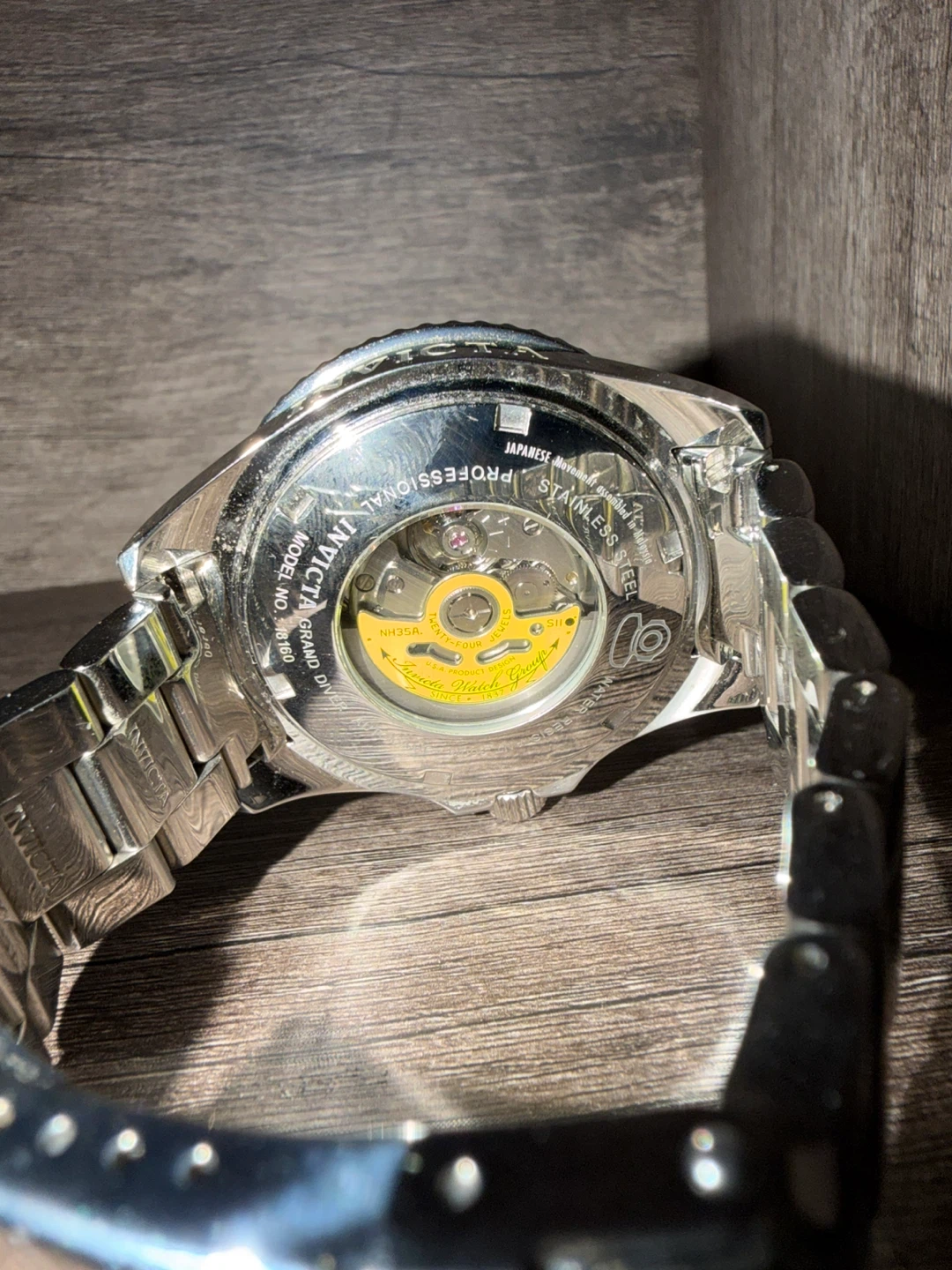 Invicta Grand Diver Automatic Watch Model 18160 - photo 3