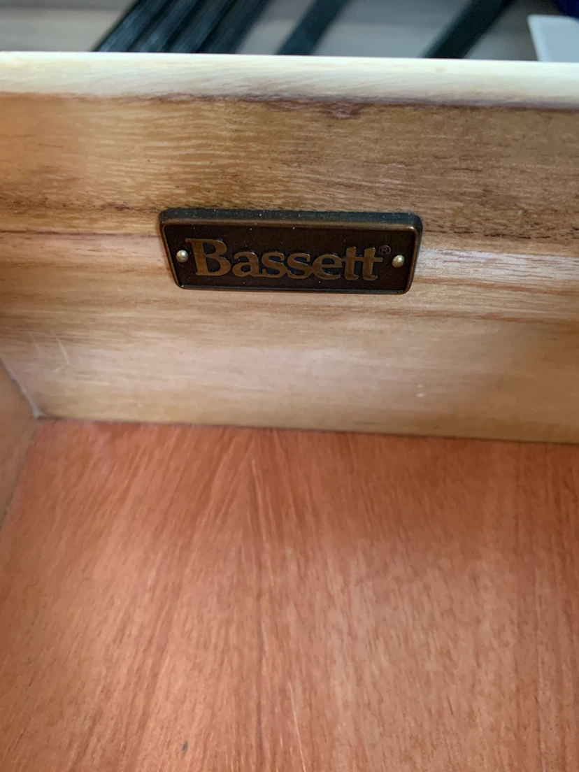 Bassett Dark Wood Side Table - photo 4