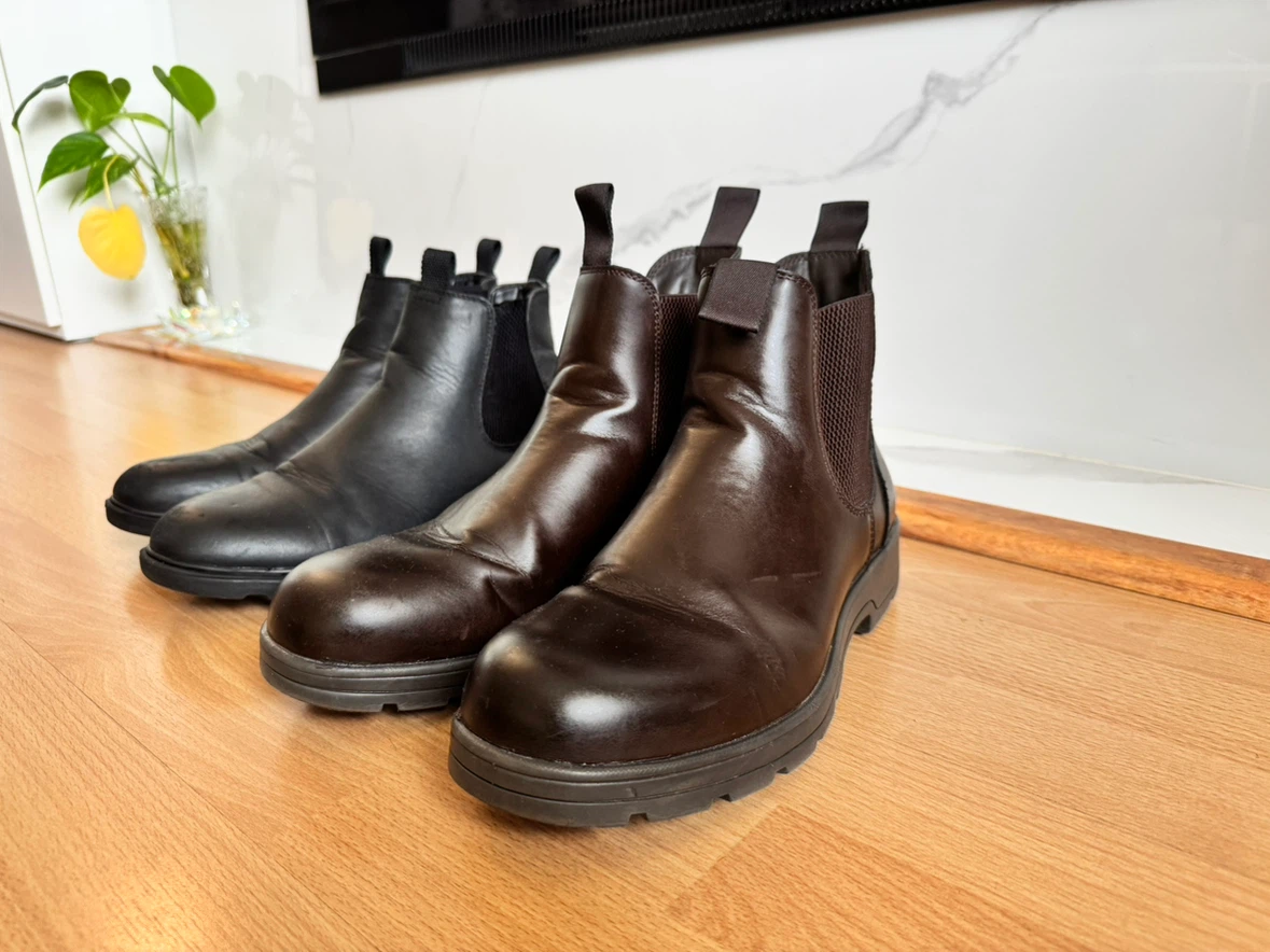 Men's leather Waterproof Chelsea Boots- 2 pairs -size 9
