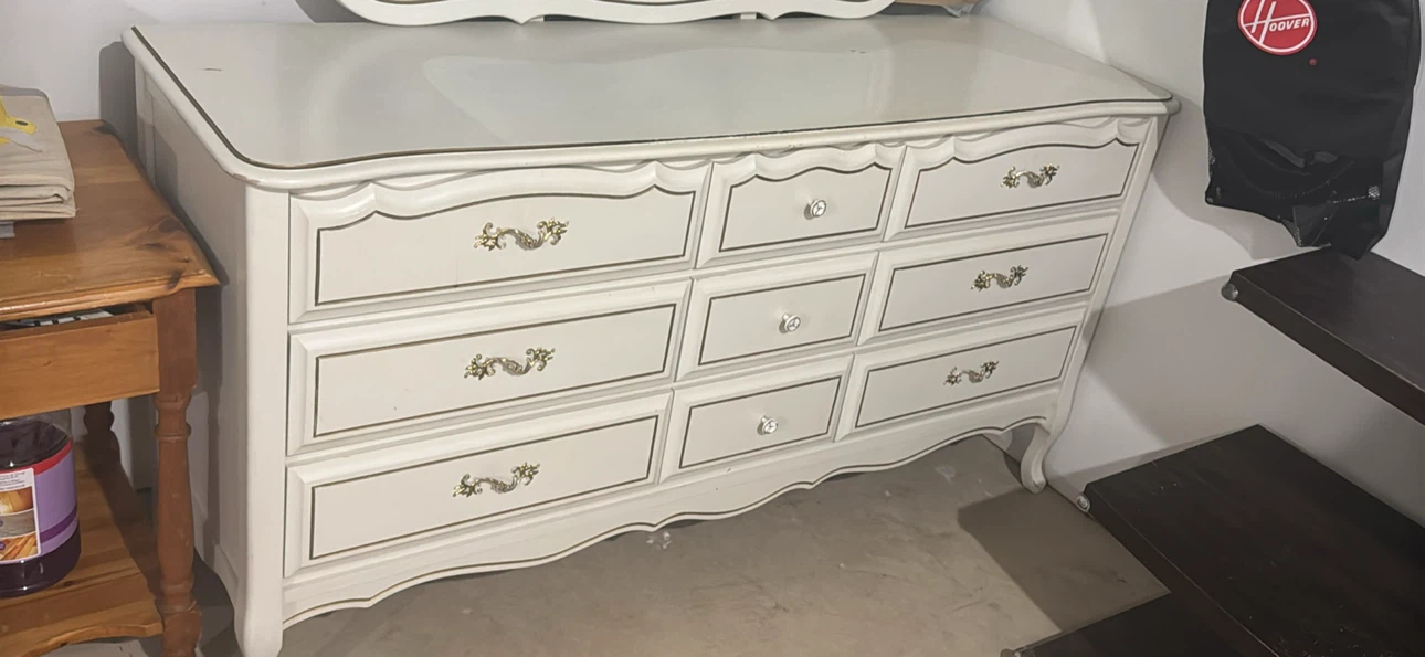 White French Provincial Dresser with Mirror - photo 3