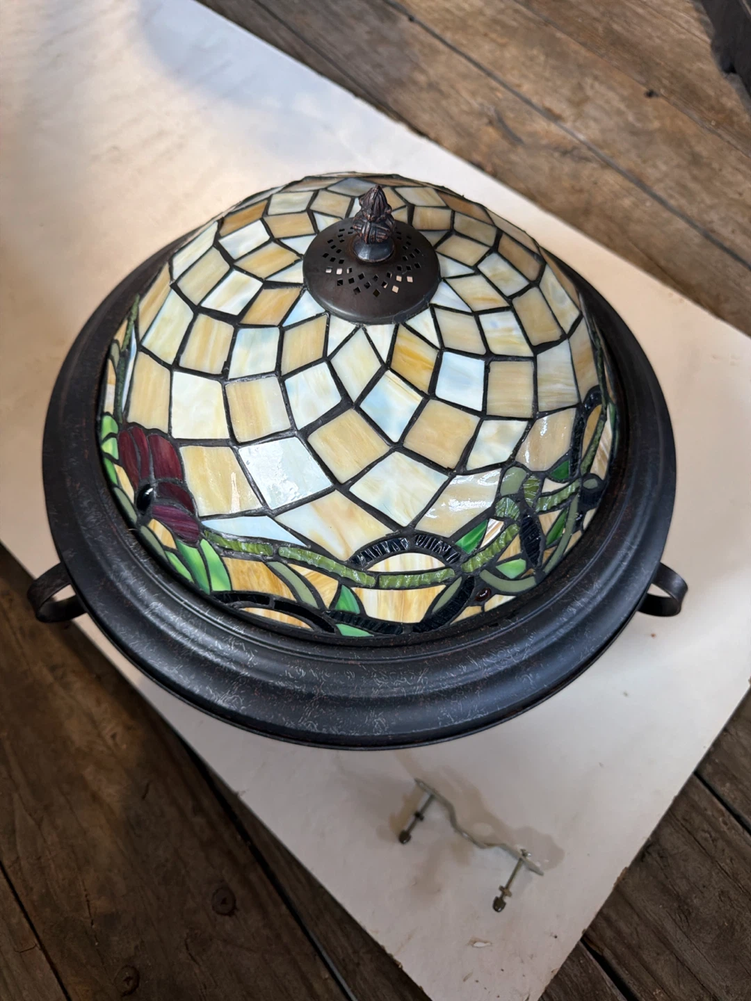 Tiffany Style Stained Glass Flush Mount Ceiling Light