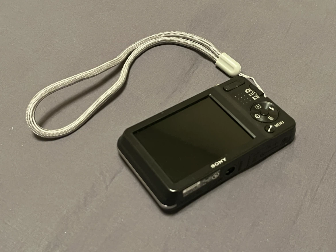 Sony Cybershot Digital Camera - photo 3