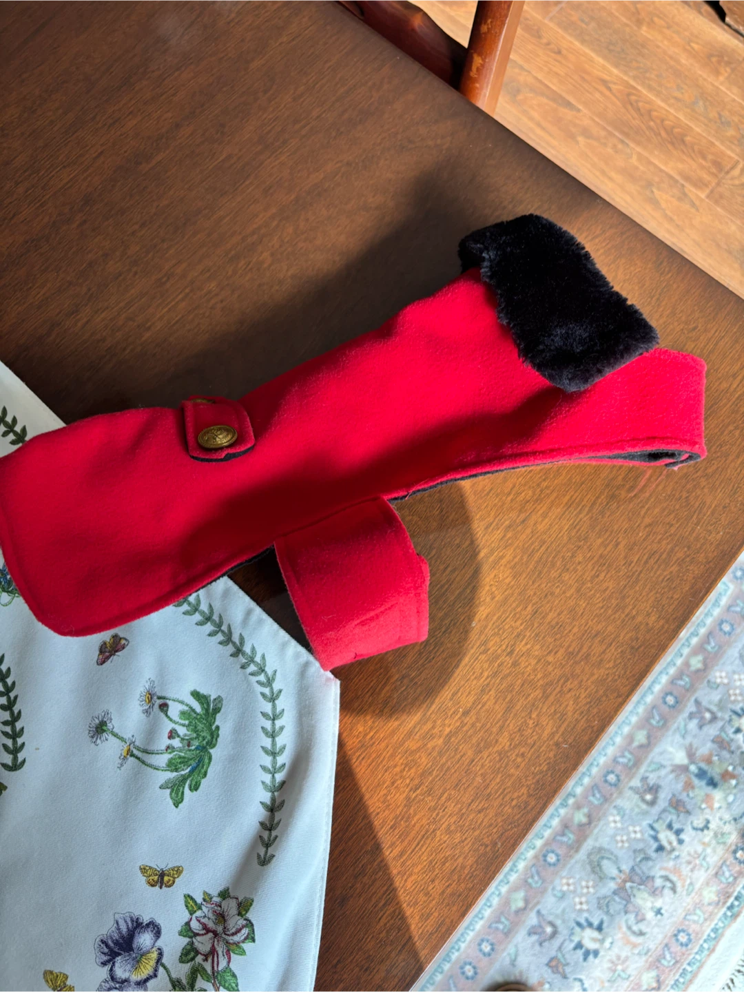 Suuuuper cute Doggie dress coat 15-25 lbs - photo 3