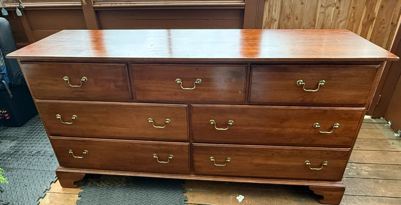 Knob Creek 7-Drawer Wood Dresser