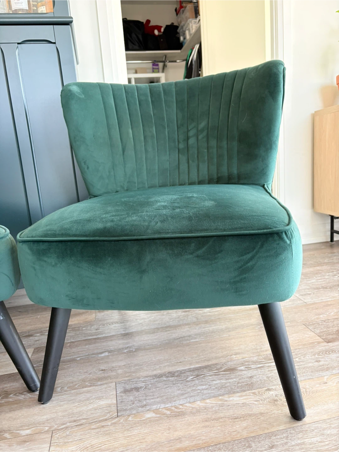 Set of Two Green Velvet Accent Chairs - photo 2
