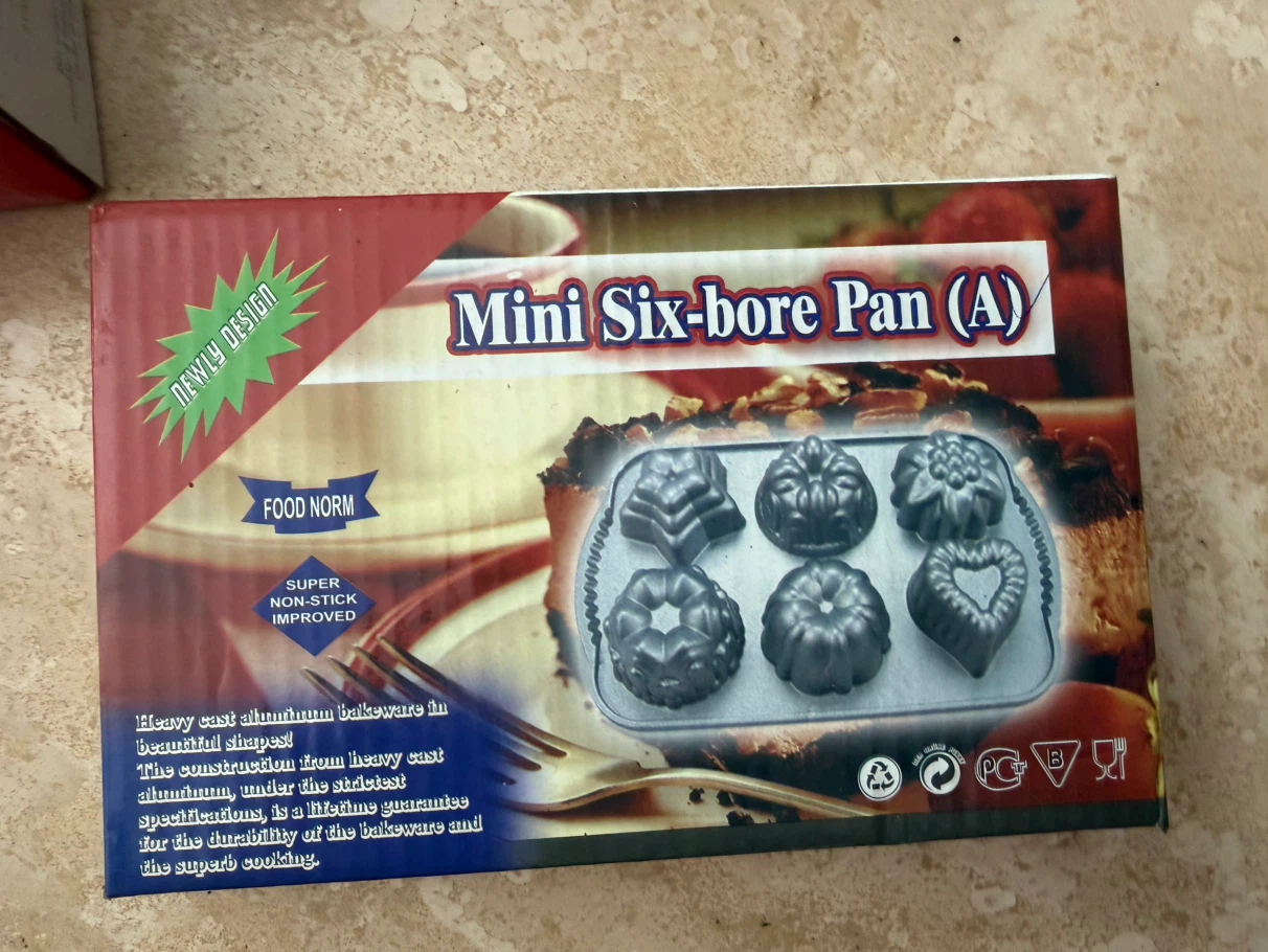 Mini Six-bore Baking Pan (A)