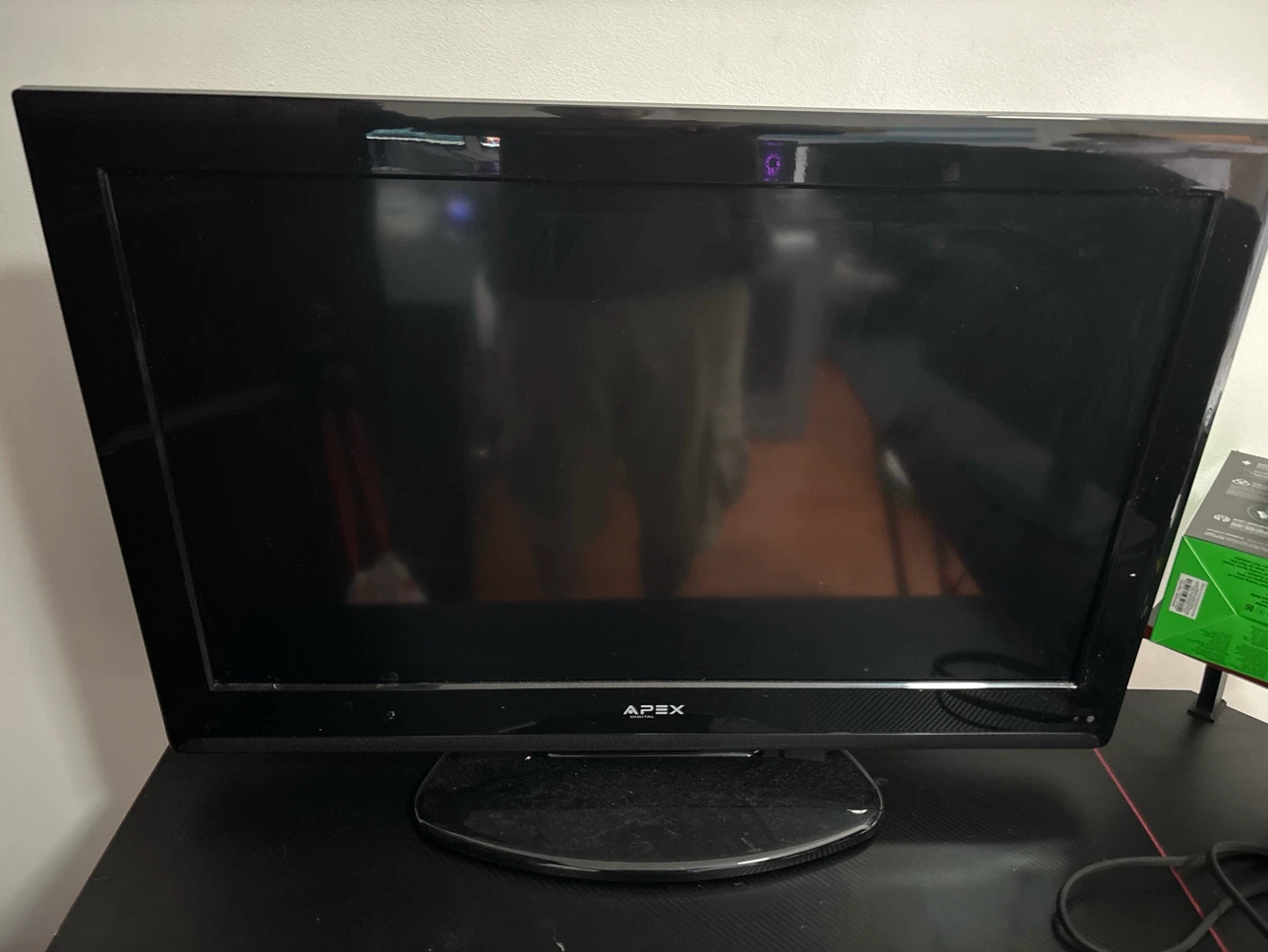 Apex Digital 32-inch LED TV