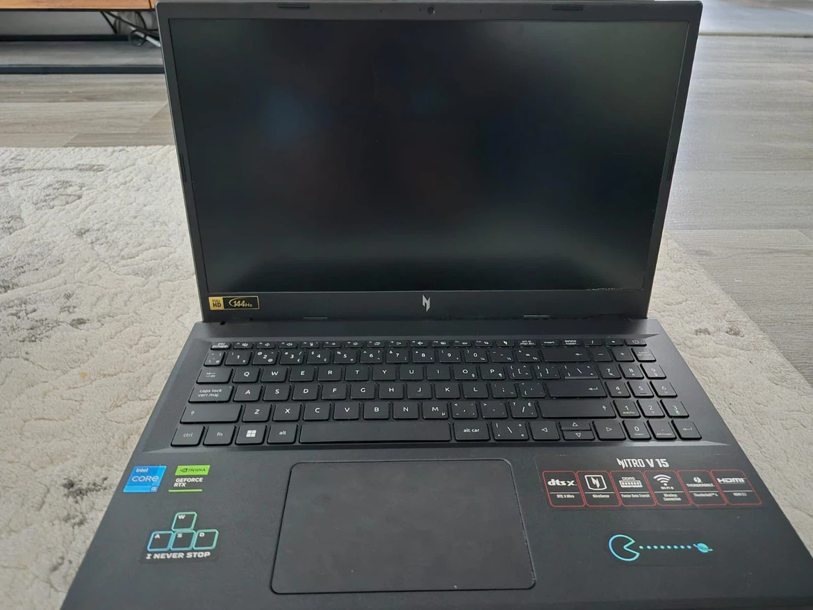 Acer Nitro V 15 Gaming Laptop - photo 2