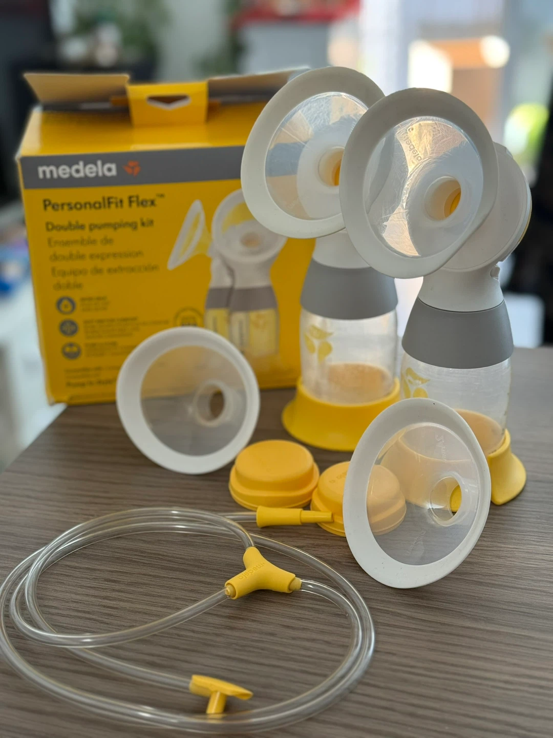 Medela Pump In Style Pro+ Pump Your Way Breast Pump Bundle - photo 5