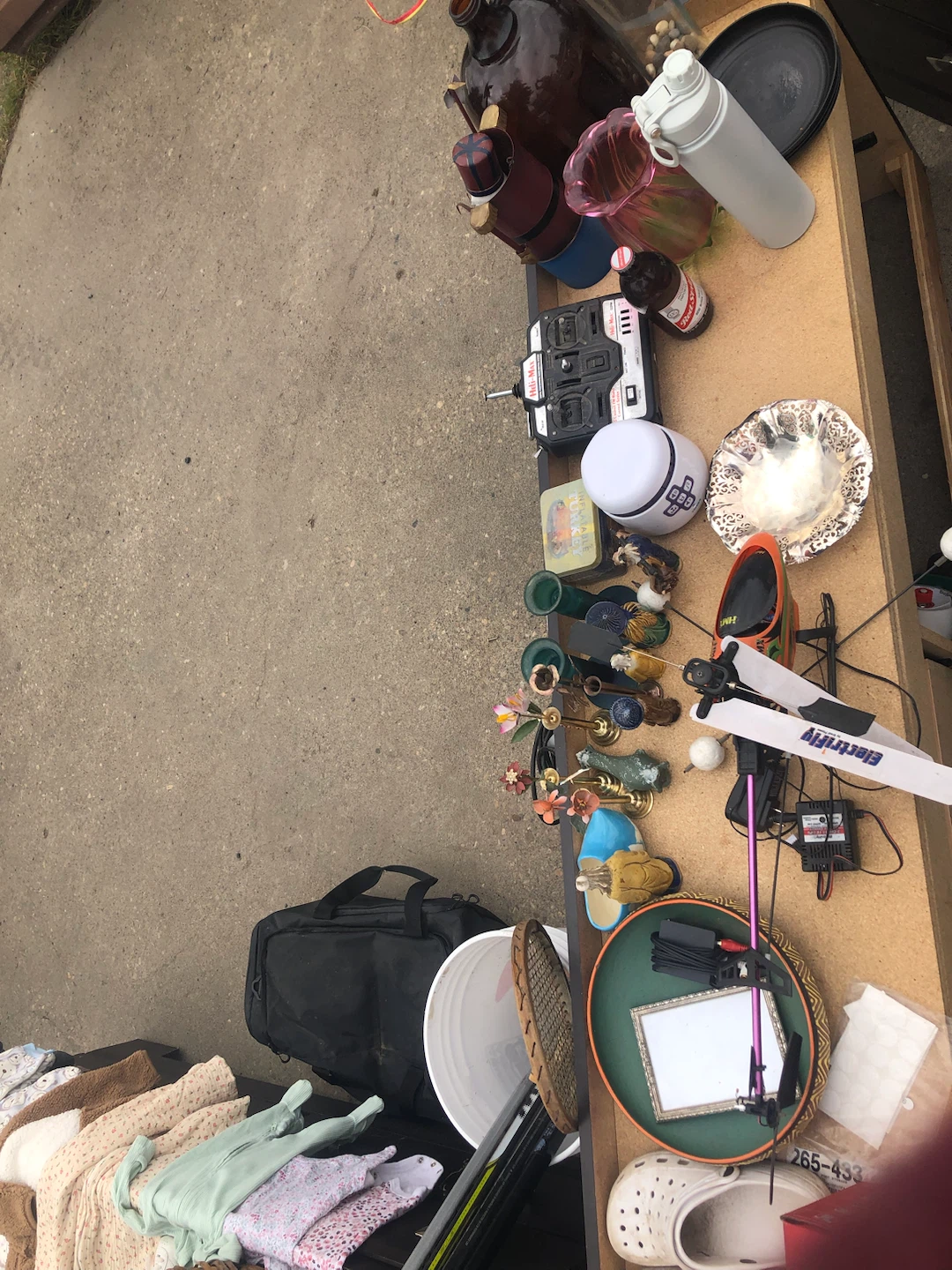 Garage sale 208 lee ridge road