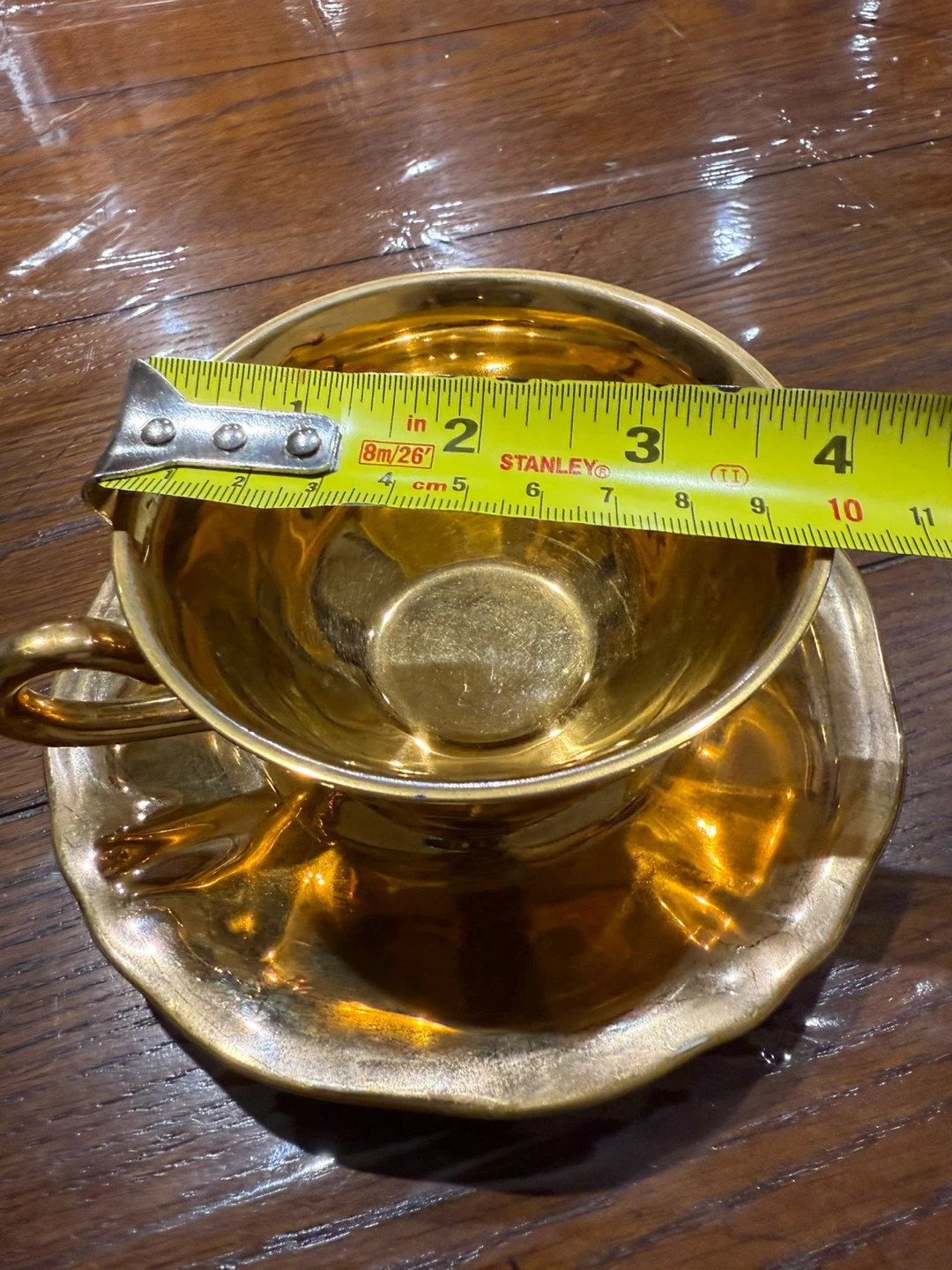 Gold Coloured Teacup and Saucer - photo 3