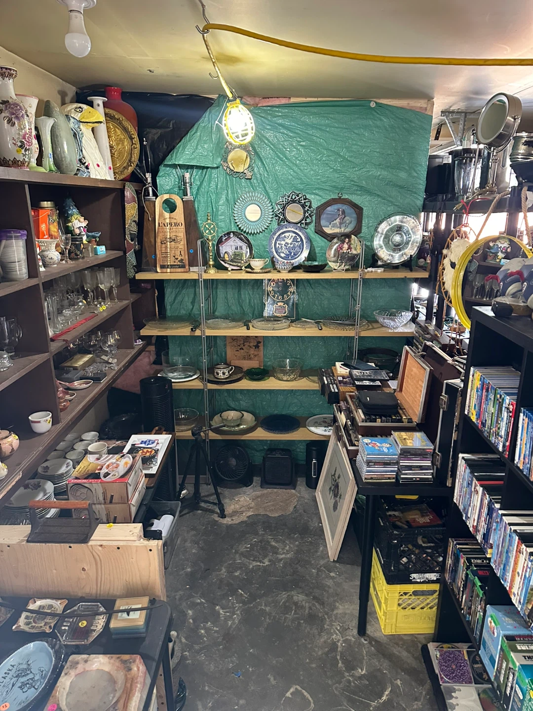 Garage sale. 13540 67 street - photo 4