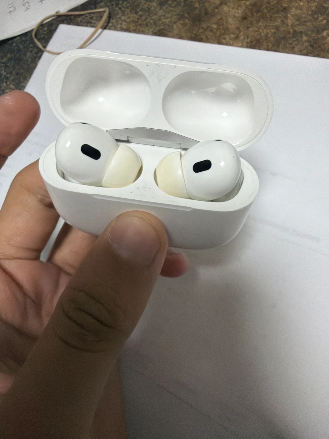 Apple AirPods Pro - photo 2