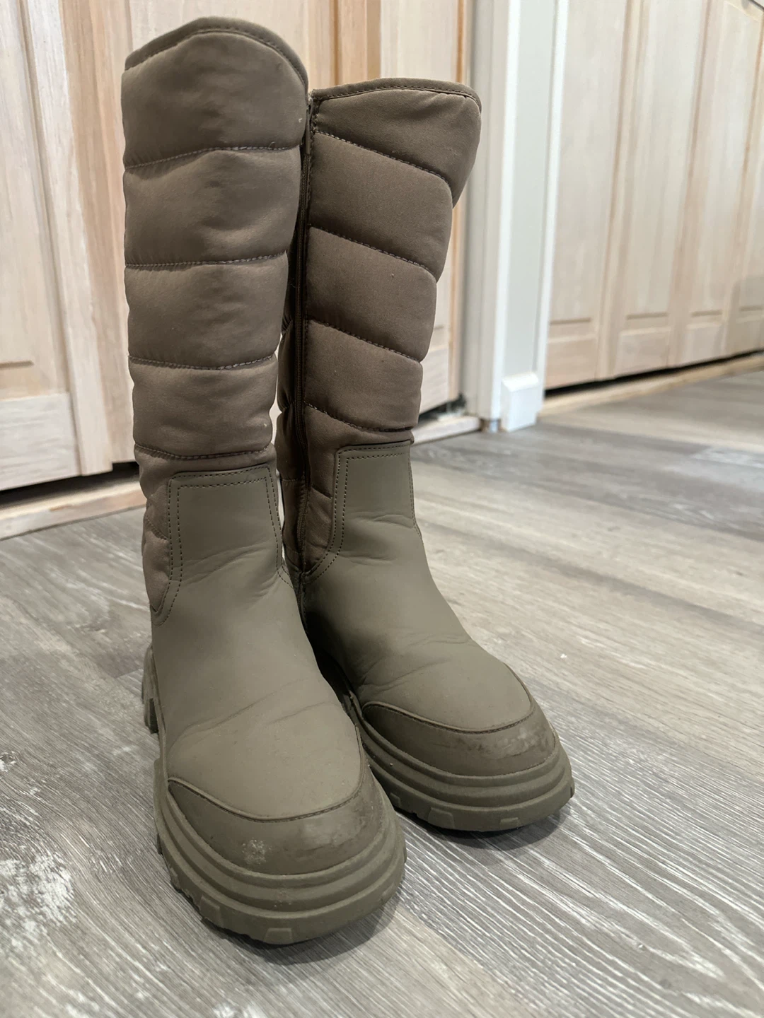 Zara Quilted Boots Size EU 32