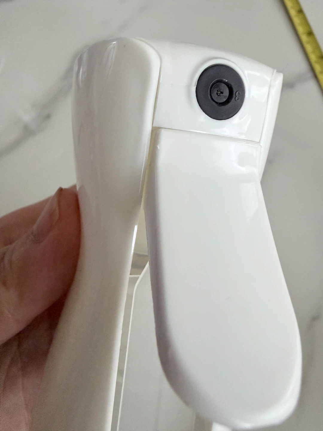 Clear and white fine mist spray bottle - photo 2
