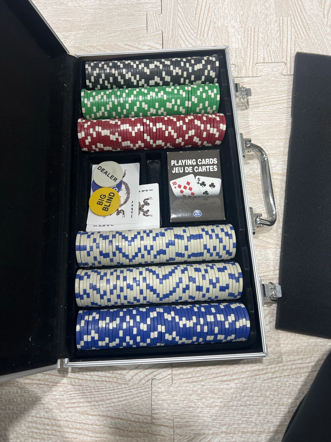 Poker Chip Set in Aluminum Case