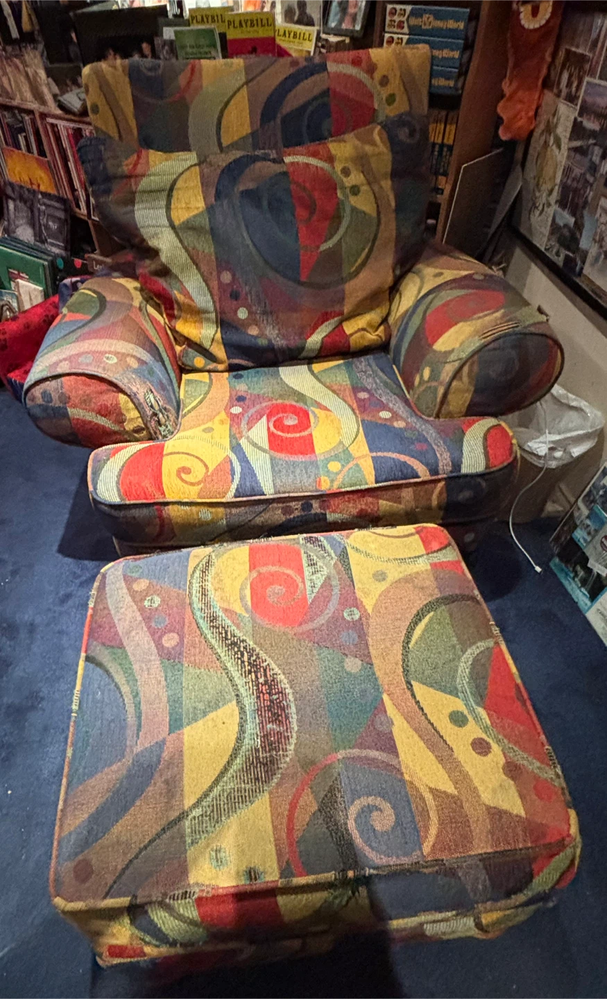Abstract Print Armchair with Matching Ottoman - photo 3