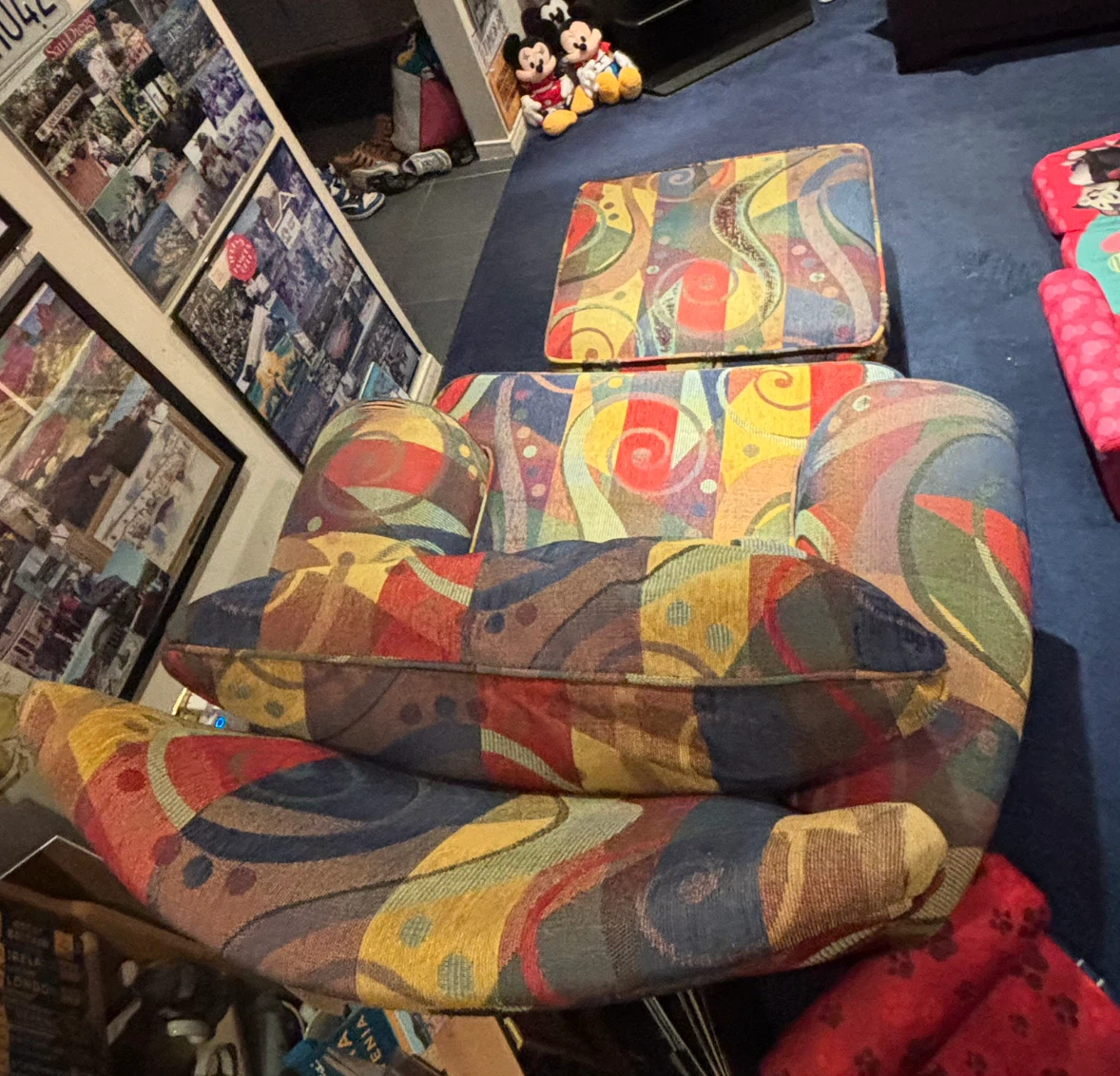 Abstract Print Armchair with Matching Ottoman - photo 4