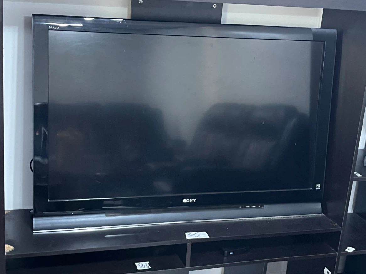 Sony Bravia Television - photo 2